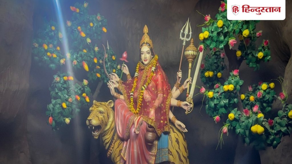 Chaitra Navratri 2026 3rd Day: नवरात्रि के तीसरे दिन अपनों को भेजें ये 10 शुभ संदेश, बना रहेगा...