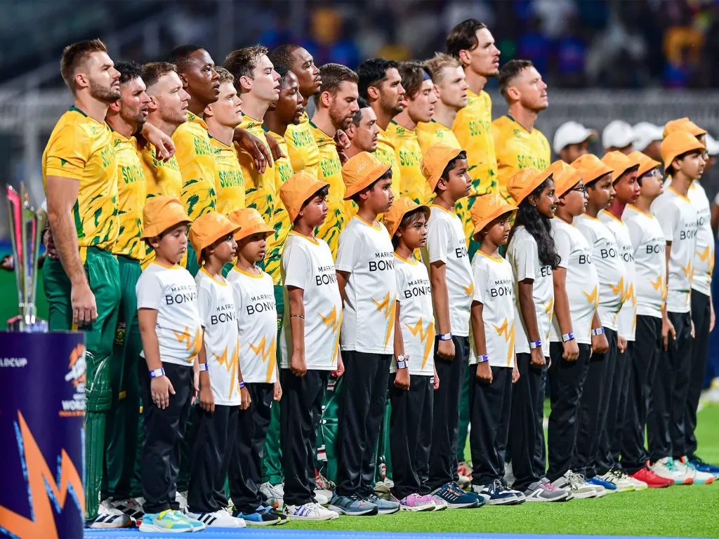 दक्षिण अफ्रीका के कॉनर एस्टरहुइज़न ICC पुरुषों की T20I खिलाड़ी रैंकिंग में...