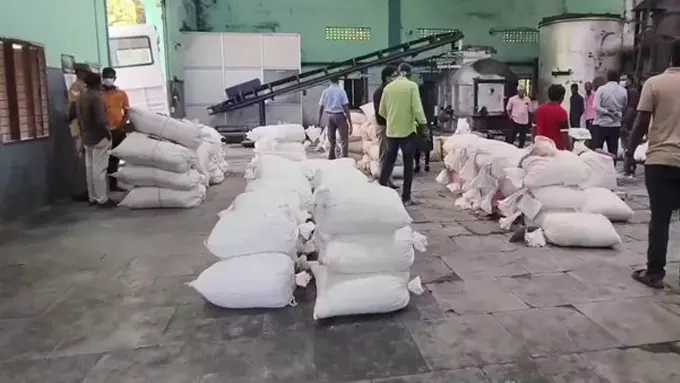 BIG Breaking: 223 કરોડના ડ્રગ્સનો નાશ, NCBએ સળગાવીને તેનો નિકાલ કર્યો BIG BREAKING: 223 करोड़ रुपये के ड्रग्स नष्ट, NCB ने जलाकर किया निपटान