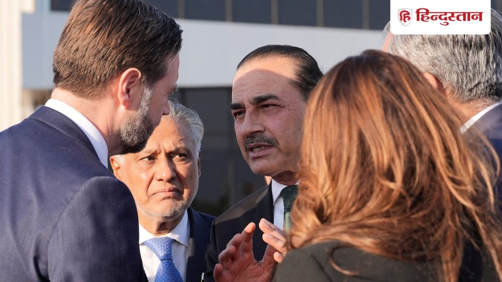 ઈરાન અને અમેરિકા વચ્ચે સમાધાન માટે પાકિસ્તાન ફરી જોર પકડ્યું, ટ્રમ્પ-વેન્સનો ઈરાદો… ईरान-अमेरिका में सुलह कराने को पाकिस्तान ने फिर भरा दम, ट्रंप-वेंस की मंशा...