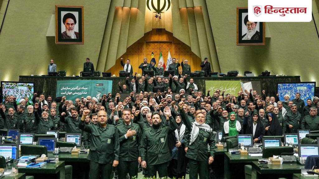 ईरान के अंदर चल रही सत्ता की जंग! कट्टरपंथियों के हाथ में कमान, गालिबाफ...