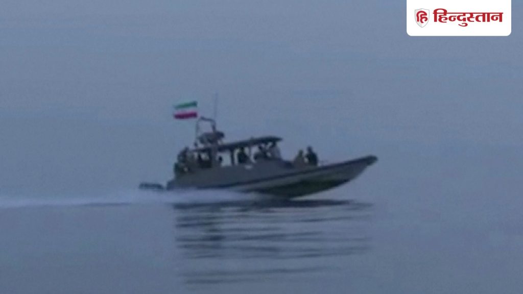 ईरान ने होर्मुज में पलट दिया गेम, अमेरिकी नाकाबंदी के बीच वसूला टोल; अब क्या...