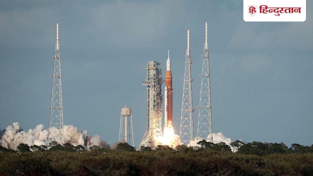 5 दशक बाद चांद का चक्कर लगाएंगे 4 अंतरिक्ष यात्री, NASA ने लॉन्च किया आर्टेमिस-2...