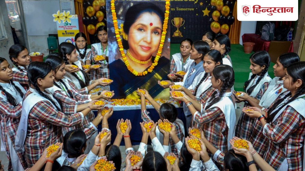 आशा भोसले का सम्मान पाक आर्मी को नहीं हुआ बर्दाश्त, चैनल को भिजवाया नोटिस;...