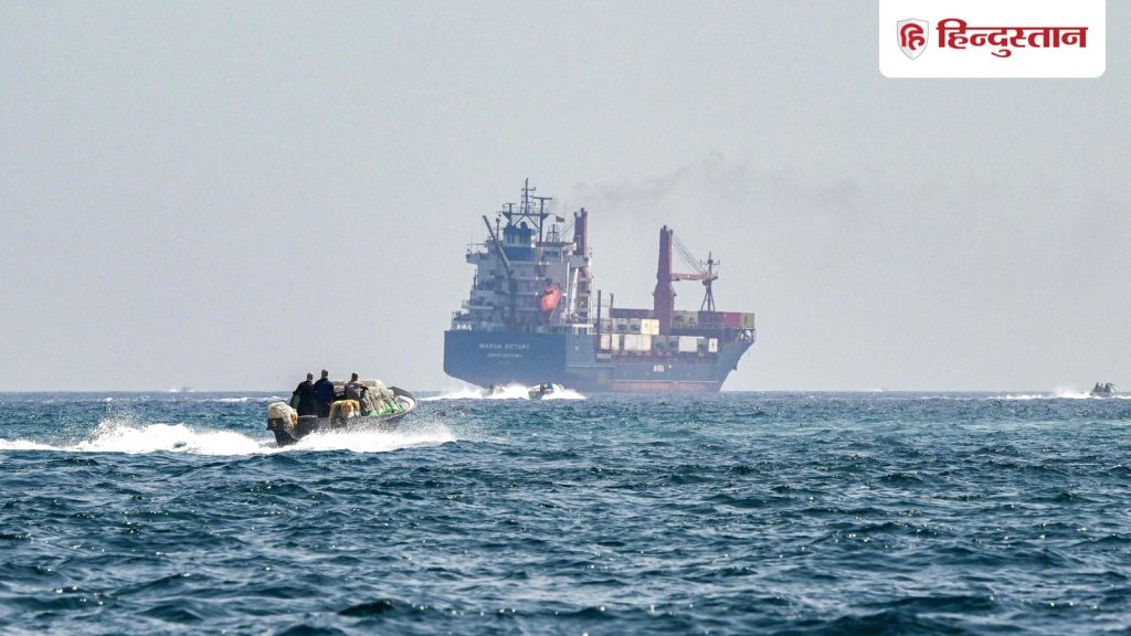 होर्मुज में एक बार फिर से गोलीबारी, तीन जहाजों को बनाया निशाना; कितना नुकसान?