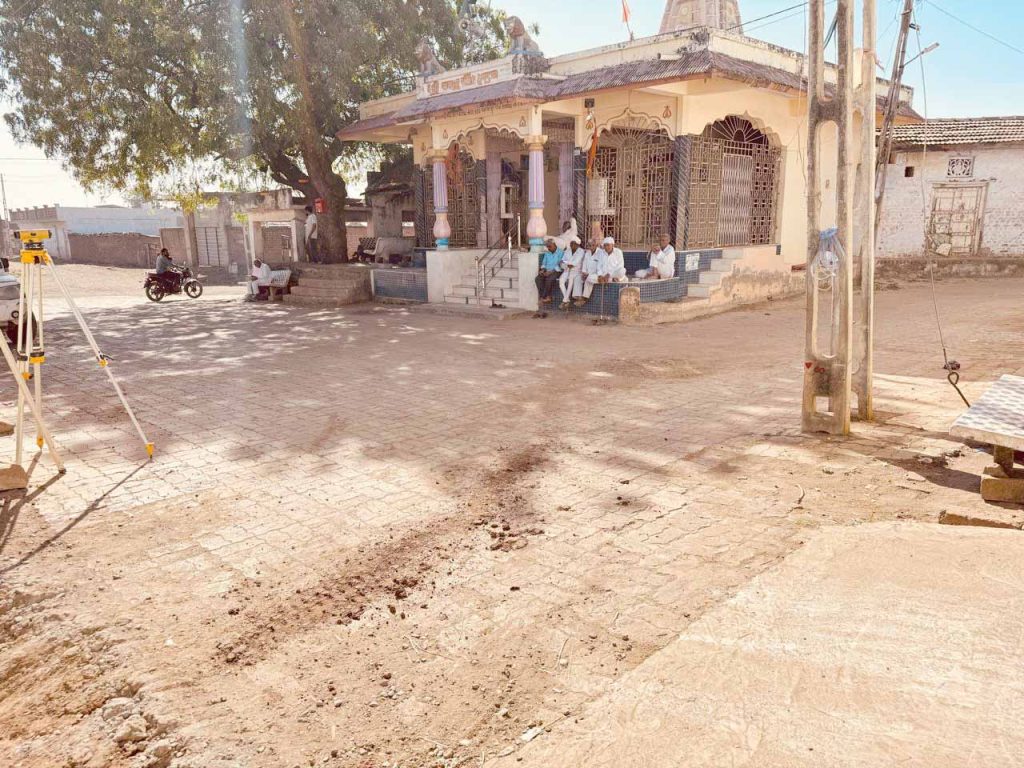 અમરેલીનું કૃષ્ણગઢ ગામ બન્યું વિકાસનું ઉદાહરણ, ગ્રામજનોની એકતાએ ગામનો… અમરેલીનું કૃષ્ણગઢ ગામ બન્યું વિકાસનું ઉદાહરણ, ગ્રામજનોની એકતાએ ગામનો...