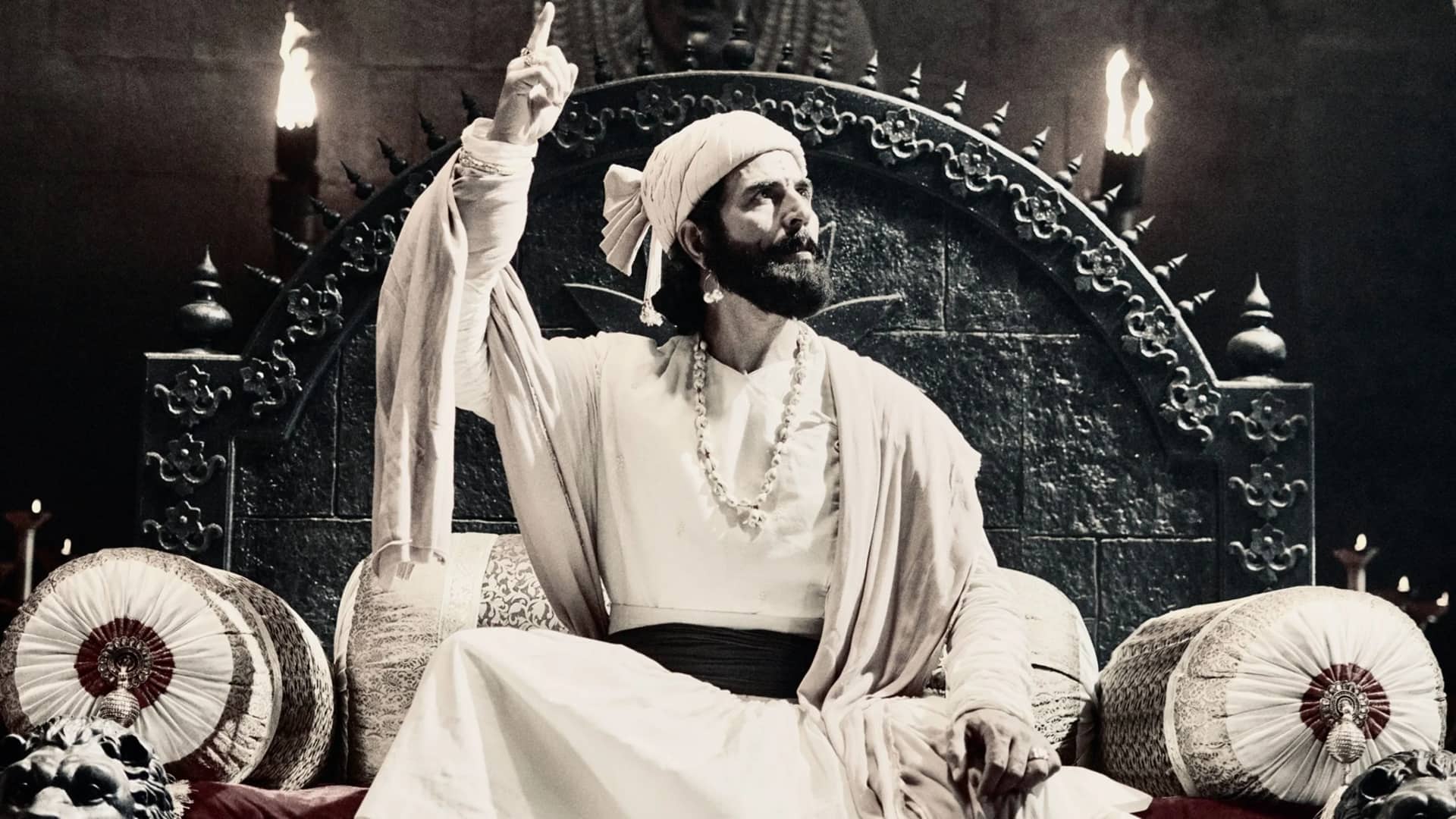 અક્ષય કુમારની ફિલ્મ 'વેદત મરાઠે વીર દૌડલે સાત' લોક નથી, આવી છે આ અપડેટ