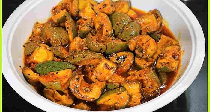 ઘરે બનાવેલું કેરીનું અથાણું, તમે ભૂલી જશો બજારનો સ્વાદ mango pickle