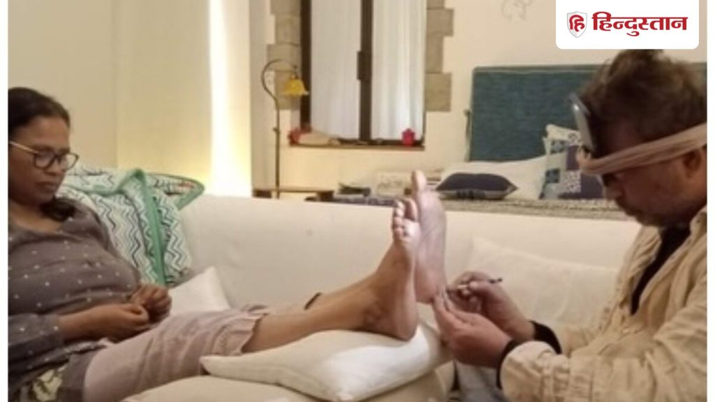 कैंसर से फाइट के बीच बीवी की केयर करते इरफान खान, बेटे बाबिल ने दिखाईं...