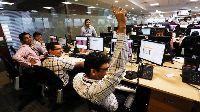 આ કંપની ખોટમાંથી નફામાં પાછી આવી! શેર્સમાં 14% થી વધુનો વધારો જોવા મળ્યો – તમારા… घाटे से मुनाफे में लौटी ये कंपनी! शेयर में दिखी 14% से ज्यादा की तेजी - आपके...
