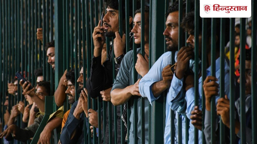 UAE ने रातों-रात हजारों पाकिस्तानियों का बोरिया-बिस्तर बांधा; ना कारण बताया,...
