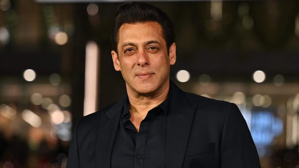 सलमान खान की डांट के बाद पैपराजी के बदले सुर, भाईजान से मांगी माफी; देखें वीडियो