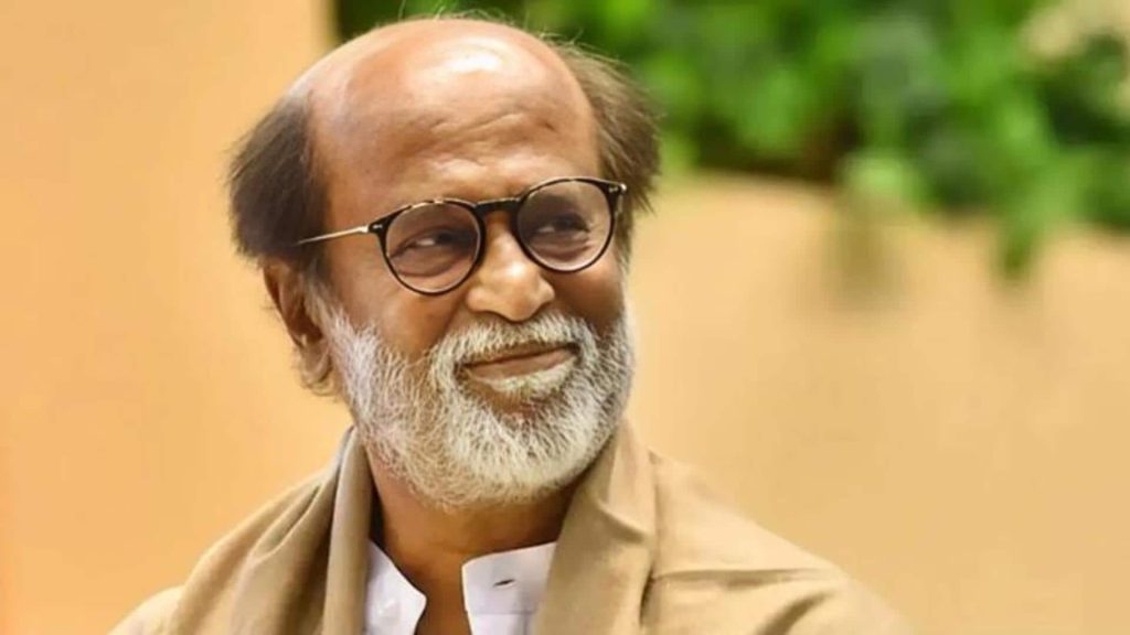 રજનીકાંતનું અભિમાન કેવી રીતે તૂટી ગયું? તેણે કહ્યું- હું હાથ હલાવતો રહ્યો, પરંતુ કોઈએ ધ્યાન પણ ન આપ્યું रजनीकांत का घमंड कैसे टूटा? बोले- मैं हाथ हिलाता रहा, पर किसी ने देखा तक नहीं