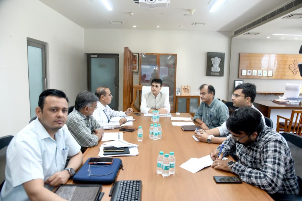 અમદાવાદ એરપોર્ટ પર યુગાન્ડા, કોંગો અને સાઉથ સુદાનથી આવતા તમામ… અમદાવાદ એરપોર્ટ પર યુગાન્ડા, કોંગો અને સાઉથ સુદાનથી આવતા તમામ...