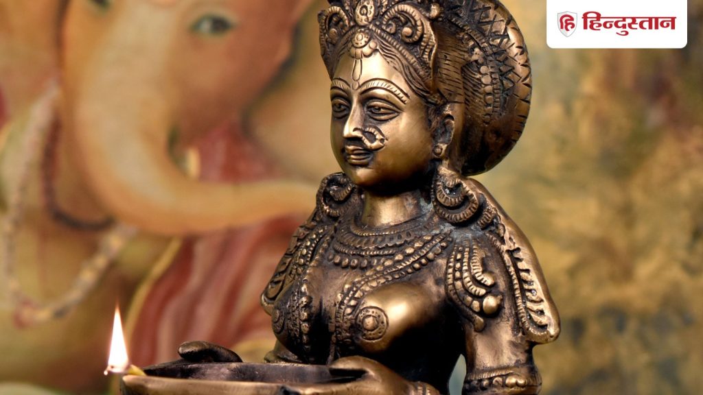 मकर राशि वालों की गुरु पुष्य योग से चांदी, अगले साल ही मिलेगा फिर मौका