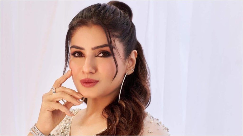 રવિના ટંડનની માતાના 25 લાખ રૂપિયાના દાગીનાની ચોરી, મહિલાની ધરપકડ रवीना टंडन की मां के 25 लाख रुपये के गहने चोरी, एक महिला गिरफ्तार
