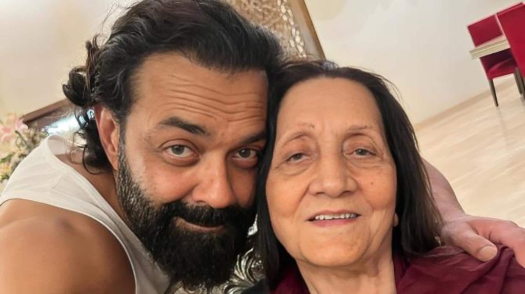 बॉबी देओल बोले- लोगों को लगता पापा ने हमारा परिवार संवारा, पर असली हकदार मेरी मां