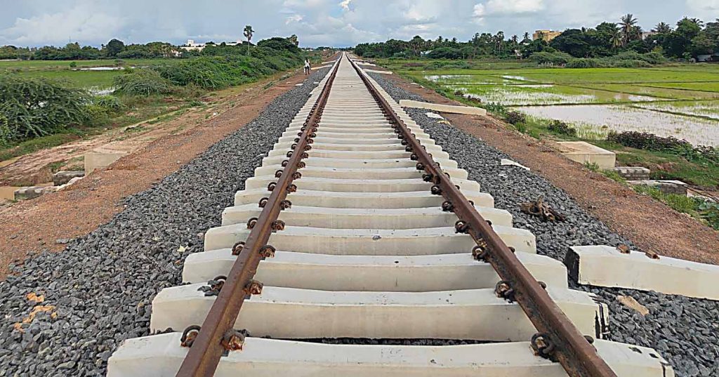 ગુજરાતમાં રૂ. 493 કરોડની આદિપુર–ભુજ ડબલિંગ યોજનાને રેલવેની મંજૂરી ગુજરાતમાં રૂ. 493 કરોડની આદિપુર–ભુજ ડબલિંગ યોજનાને રેલવેની મંજૂરી