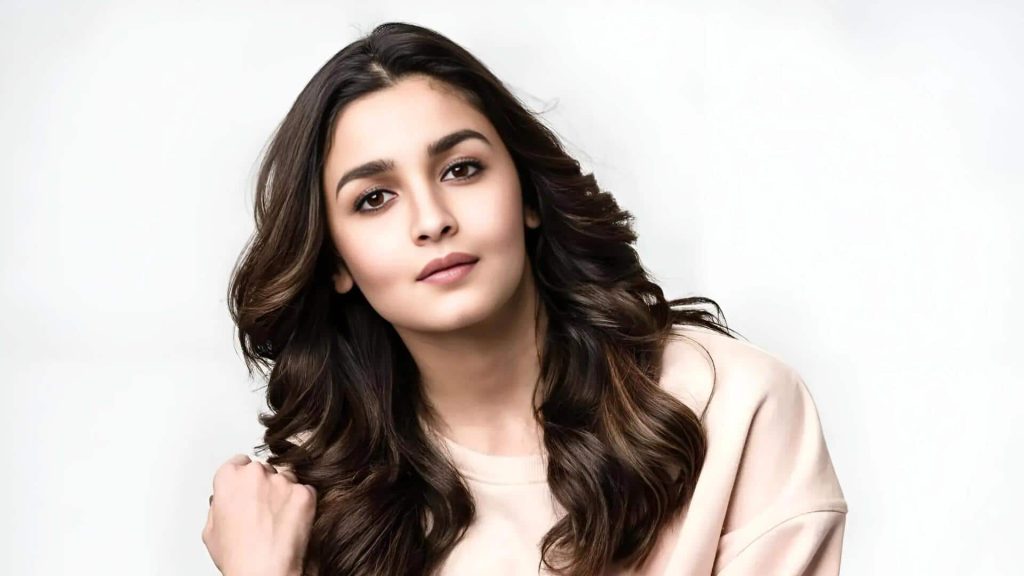 असम बाढ़ संकट पर छलका आलिया भट्ट का दर्द, प्रशंसकों से की तत्काल राहत की अपील
