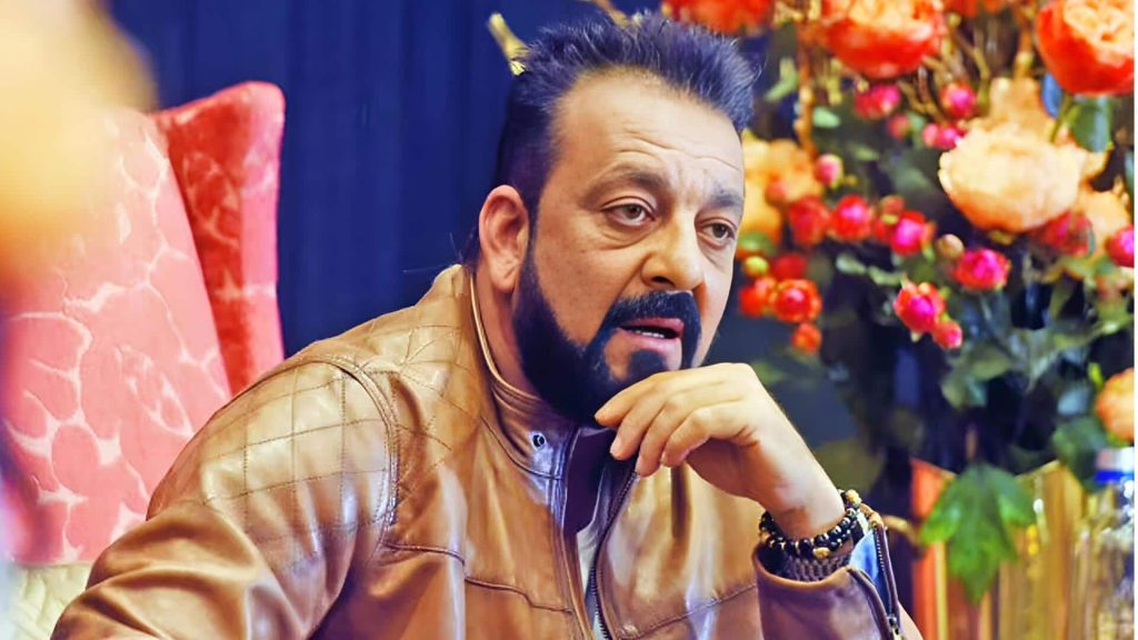 संजय दत्त का छलका दर्द, बोले- मां कोमा में थीं और पिता ने काम पर भेजा