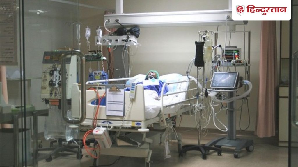 पाकिस्तान में तड़प-तड़पकर मर रहे लोग; ICU में जगह नहीं, वेंटिलेटर की भारी कमी