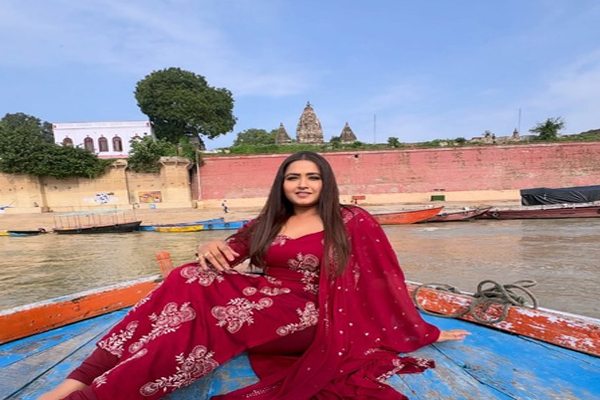 કાજલ રાઘવાનીએ ભોજપુરી સિનેમામાં બહારની વ્યક્તિ હોવા પર વ્યક્ત કર્યું પોતાનું દર્દ, કહ્યું- મને એનો અહેસાસ કરાવવામાં આવ્યો હતો भोजपुरी सिनेमा में आउटसाइडर होने पर काजल राघवानी का छलका दर्द, बोलीं- मुझे इसका एहसास कराया गया