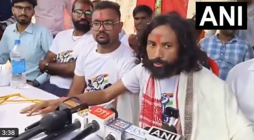 झारखंड : छात्र नेता देवेंद्र नाथ महतो का सरकार पर बड़ा हमला, कहा- 'दोषी चाहे नेता हो या अफसर, जेल...