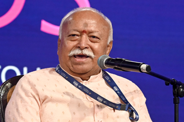 RSSના શતાબ્દી વર્ષ નિમિત્તે વૈશ્વિક સંપર્ક અભિયાન, સંઘ પ્રમુખ મોહન ભાગવત આજથી ત્રણ દેશોની મુલાકાત લેશે… आरएसएस के शताब्दी वर्ष पर वैश्विक संपर्क अभियान, संघ प्रमुख मोहन भागवत आज से तीन देशों के दौरे...