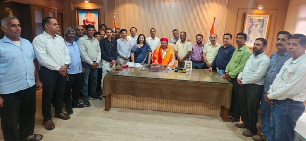 રાજસ્થાન વિદ્યાપીઠઃ હાઈકોર્ટમાં સંમતિ બાદ કાર્યકારી કુલપતિ પ્રો.શિવસિંહ સારંગદેવતની… राजस्थान विद्यापीठ : हाईकोर्ट में सहमति के बाद कार्यवाहक कुलपति प्रो. शिवसिंह सारंगदेवोत का...