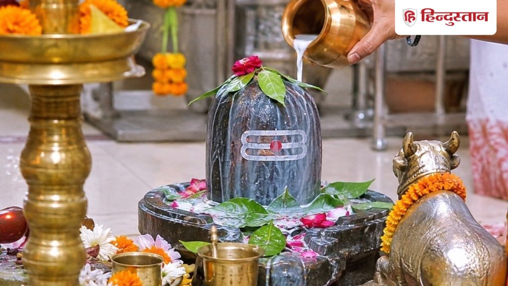 સાવન પ્રથમ સોમવાર 2026: સાવનનાં પહેલા સોમવારે આ રીતે કરો ભગવાન શિવની પૂજા, જાણો શું… Sawan First Somwar 2026: सावन के पहले सोमवार पर ऐसे करें भगवान शिव की पूजा, जानें क्या...