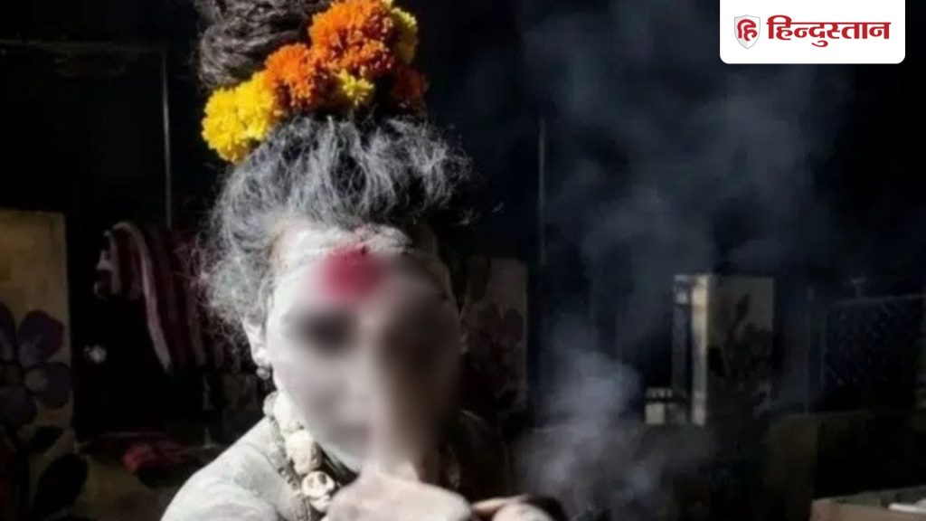 હાથમાં તલવાર અને સળગતી ચિતા સાથે માનવ માંસ ખાધું! કિન્નર અઘોરીના વીડિયોમાંથી… हाथ में तलवार और जलती चिता से इंसानी मांस खाया! किन्नर अघोरी के वीडियो से...