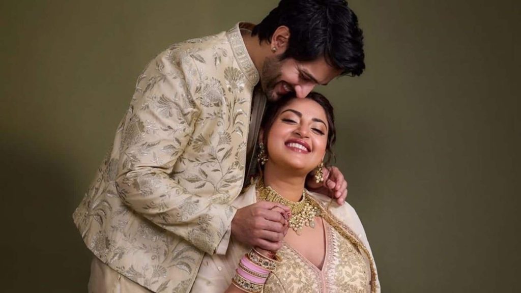 अनुष्का रंजन और आदित्य सील बने माता-पिता, घर में हुआ जुड़वा बेटियों का आगमन