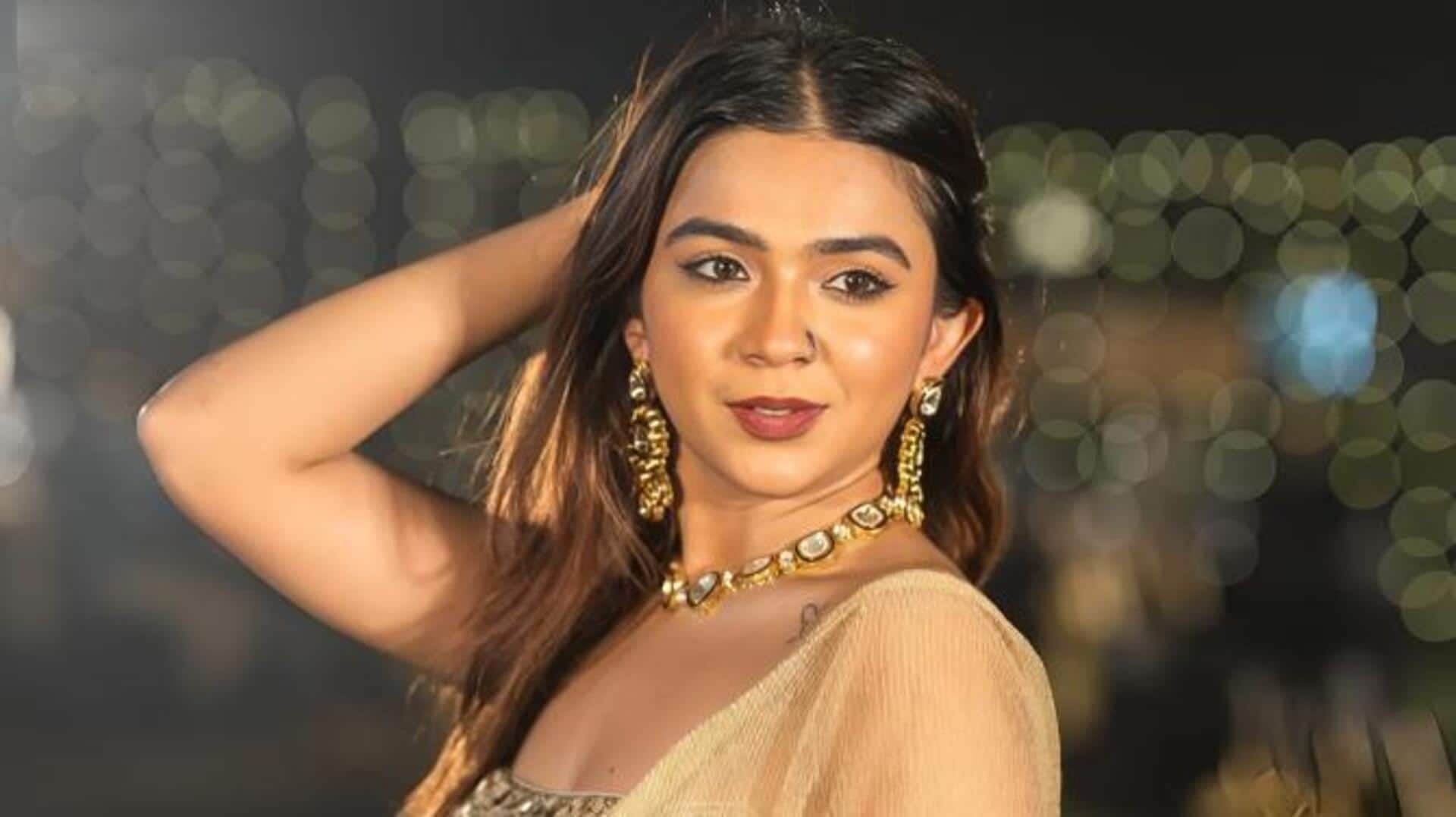 ટ્રોલિંગના ડરથી અપૂર્વ માખીજાએ છોડી દીધું ભારત, કહ્યું- મહિલાની વેદના સમાપ્ત થઈ ગઈ છે ટ્રોલિંગના ડરથી અપૂર્વ માખીજાએ છોડી દીધું ભારત, કહ્યું- મહિલાની વેદના સમાપ્ત થઈ ગઈ છે