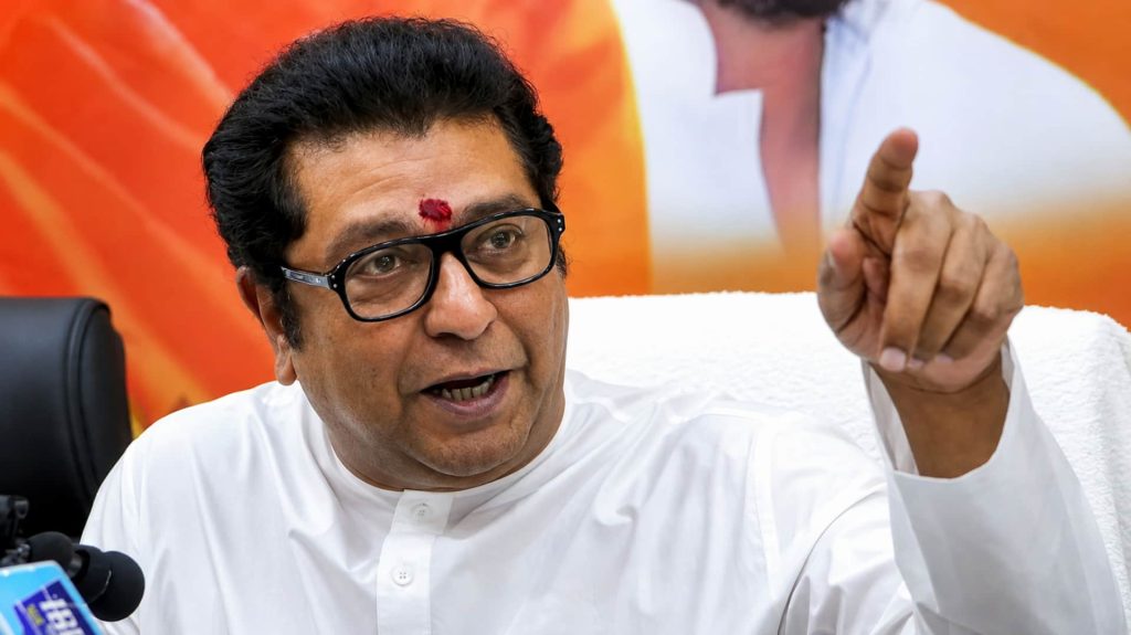 'धुरंधर' जैसी सरकारी फिल्में करो और दुबई भाग जाओ, राज ठाकरे के निशाने पर कौन?