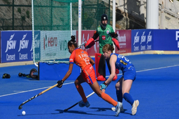મહિલા જુનિયર એશિયા કપ: ભારતે જાપાનને 7-0થી હરાવીને ક્વાર્ટર ફાઇનલમાં જગ્યા બનાવી છે. विमेंस जूनियर एशिया कप: जापान को 7-0 से रौंदकर भारत ने बनाई क्वार्टर फाइनल में जगह