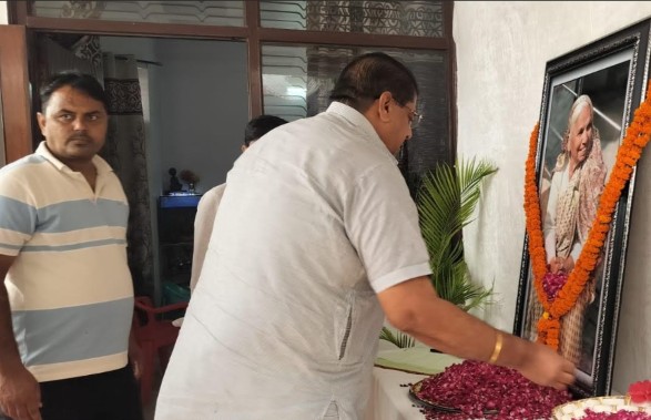 મોટા મૂડીવાદીઓ સાથેની ભાજપ સરકાર લોકોને લૂંટી રહી છેઃ ડો.અજયસિંહ ચૌટાલા बड़े पूंजीपतियों वाली भाजपा सरकार जनता को लूट रही : डॉ अजय सिंह चौटाला