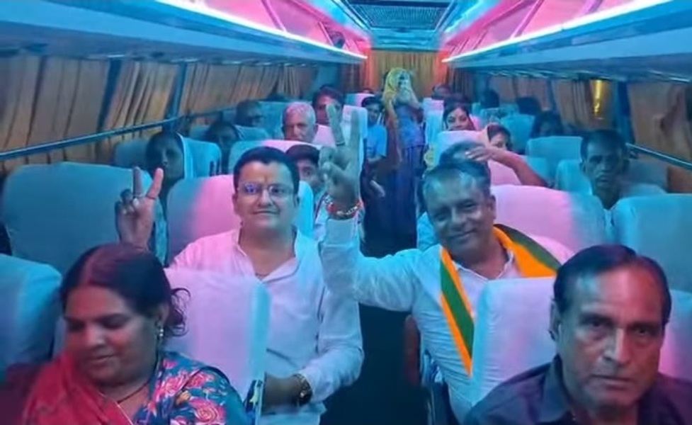 જોધપુર મ્યુનિસિપલ કોર્પોરેશન ચૂંટણી: એઈમ્સ રોડ ઓફિસથી ગુપ્ત જગ્યા સુધી રાતોરાત ભાજપનો બેરીકેટ… जोधपुर नगर निगम चुनाव : भाजपा की रातों-रात मोर्चेबंदी, एम्स रोड कार्यालय से गुप्त स्थान पर...