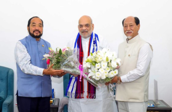નાગાલેન્ડના સીએમ રિયો અને ડેપ્યુટી સીએમ પેટન ગૃહમંત્રી અમિત શાહને મળ્યા,… नागालैंड के सीएम रियो और डिप्टी सीएम पैटन ने गृह मंत्री अमित शाह से मुलाकात की, राज्य के...