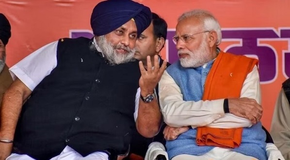 2027 પહેલા પંજાબમાં બીજેપી-અકાલી દળ ફરી એક થયા; ગઠબંધનનો બઝ: 70-47 સીટની ફોર્મ્યુલા અને મુસીબતમાં ફસાયેલા મુખ્યમંત્રીનો ચહેરો पंजाब में 2027 से पहले BJP-अकाली दल के पुन; गठबंधन की सुगबुगाहट: 70-47 के सीट फॉर्मूले और CM फेस पर फंसा पेच