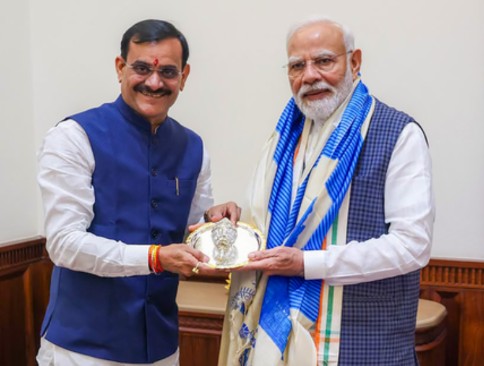 વડાપ્રધાન નરેન્દ્ર મોદીના જન્મદિવસ પહેલા ભાજપે ‘સેવા સંકલ્પ અભિયાન’ માટે પ્રચાર શરૂ કર્યો હતો. प्रधानमंत्री नरेंद्र मोदी के जन्मदिन से पहले भाजपा ने 'सेवा संकल्प अभियान' का प्रचार शुरू किया