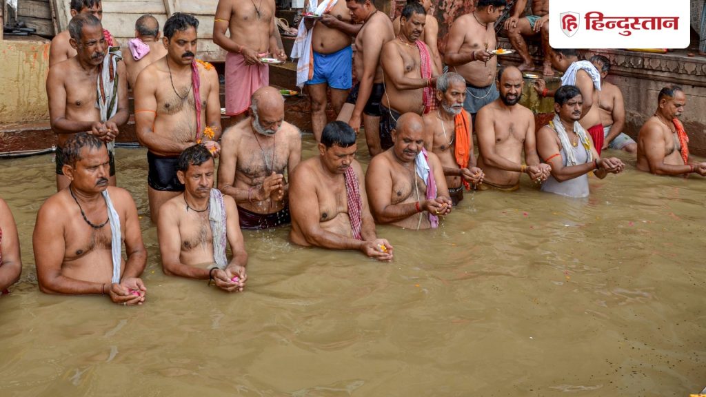 पितृपक्ष 2026 कब से लग रहा हैं?, कौए को क्यों खिलाया जाता है खाना