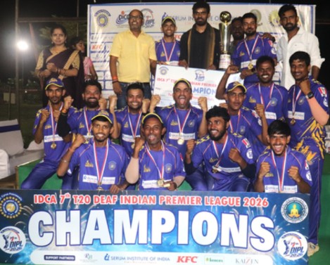 Def Indian Premier League: કોલકાતા વોરિયર્સે બેંગ્લોર બાદશાહને 14 રને હરાવીને ટાઇટલ જીત્યું. डेफ इंडियन प्रीमियर लीग: बैंगलोर बादशाह को 14 रन से मात देकर कोलकाता वॉरियर्स ने जीता खिताब