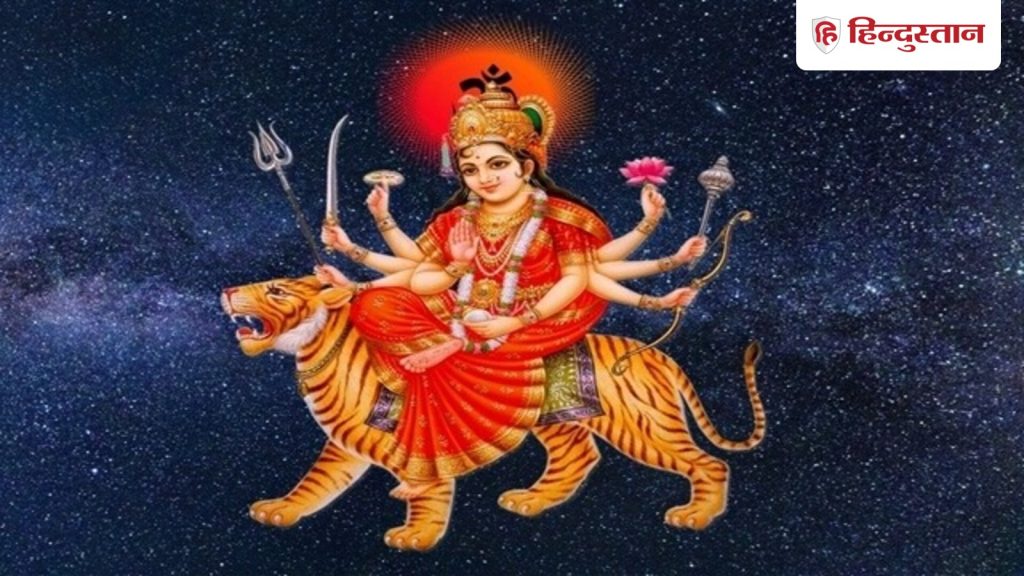 शारदीय नवरात्रि: मां दुर्गा की षोडशोपचार पूजा कैसे करते हैं? जानें पूरी...