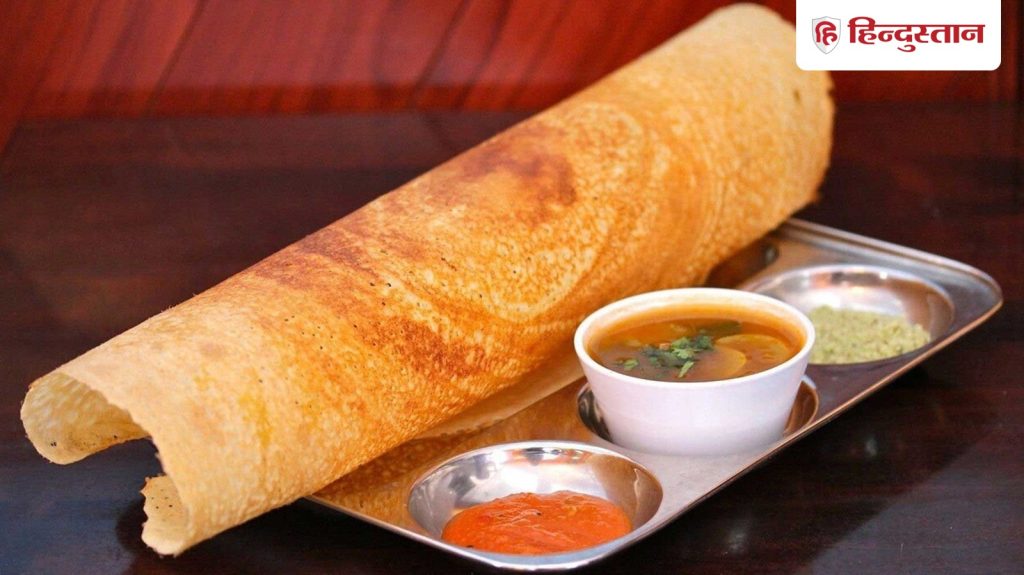 હોટલમાં ડોસા ખાતા ઉંદર મળી આવ્યો, વીડિયો વાયરલ કરવાની ધમકી આપી 25 લાખ રૂપિયા માંગ્યા… होटल में डोसा खाते समय मिला चूहा, वीडियो वायरल करने की धमकी देकर मांगे 25 लाख...